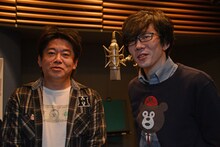 左から堀江貴文、近野淳一（鴉）。