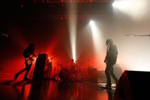 geek sleep sheep「tour confusion bedroom」東京・EX THEATER ROPPONGI公演の様子。（撮影：岡田貴之、石川浩章）