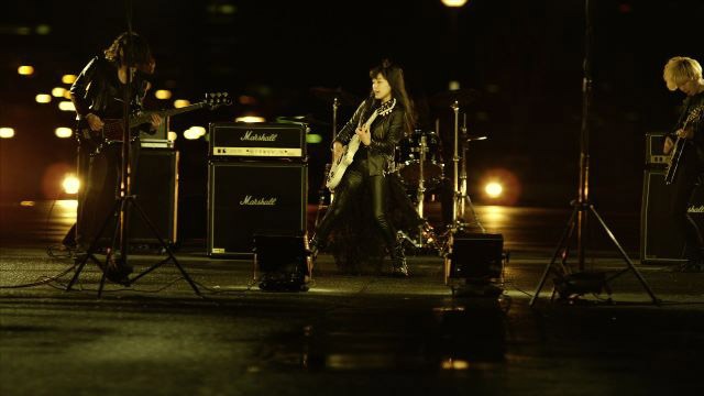 miwa「Faith」ビデオクリップのワンシーン。