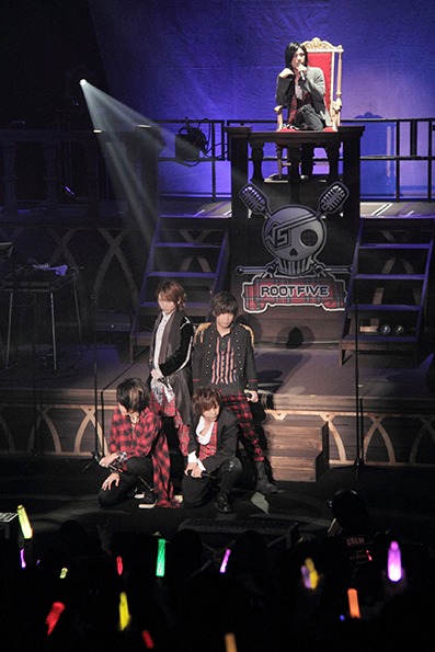 「√5 -ROOT FIVE- "Love Treasure" TOUR 2014 -STORYLIVE SIDE-」福岡公演の様子。