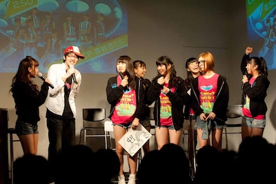 Cheeky Parade×2.5D「プロジェクトCP～挑戦者たち～ vol.1」にサプライズ登場したヒゲドライバー。