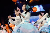 「未来とは？」を“逆回転”で初披露するSKE48。 (c)AKS