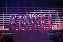 「Darkness」を披露するSKE48、WORLD ORDER。 (c)AKS