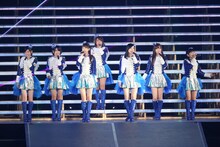 「神々の領域」を歌唱するSKE48 1期生。 (c)AKS