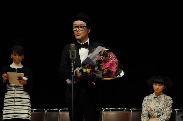 「第35回 ヨコハマ映画祭」助演男優賞を受賞したリリー・フランキー。