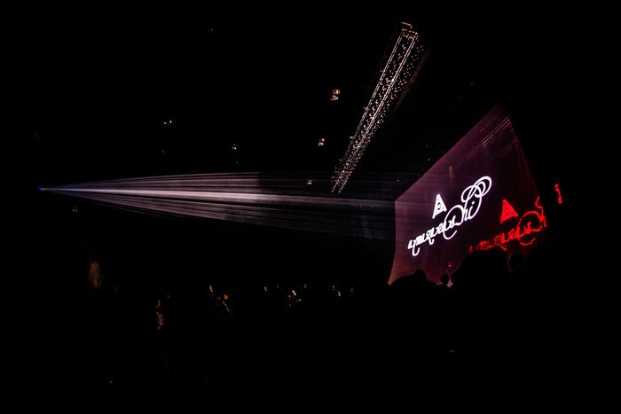 amazarashi「amazarashi LIVE TOUR 2014『あんたへ』」Zepp DiverCity TOKYO公演の様子。