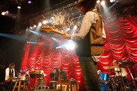 Caravan「Caravan LIVE EXTRA SPECIAL 2014 "新年祭"」の様子。（photo by susie）