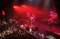 OBLIVION DUST「LIVE TOUR 2014 "Blood Red Stars"」TSUTAYA O-EAST公演の様子。