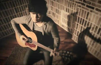 うたスキ動画で配信中の秦基博「アイ」演奏映像のワンシーン。