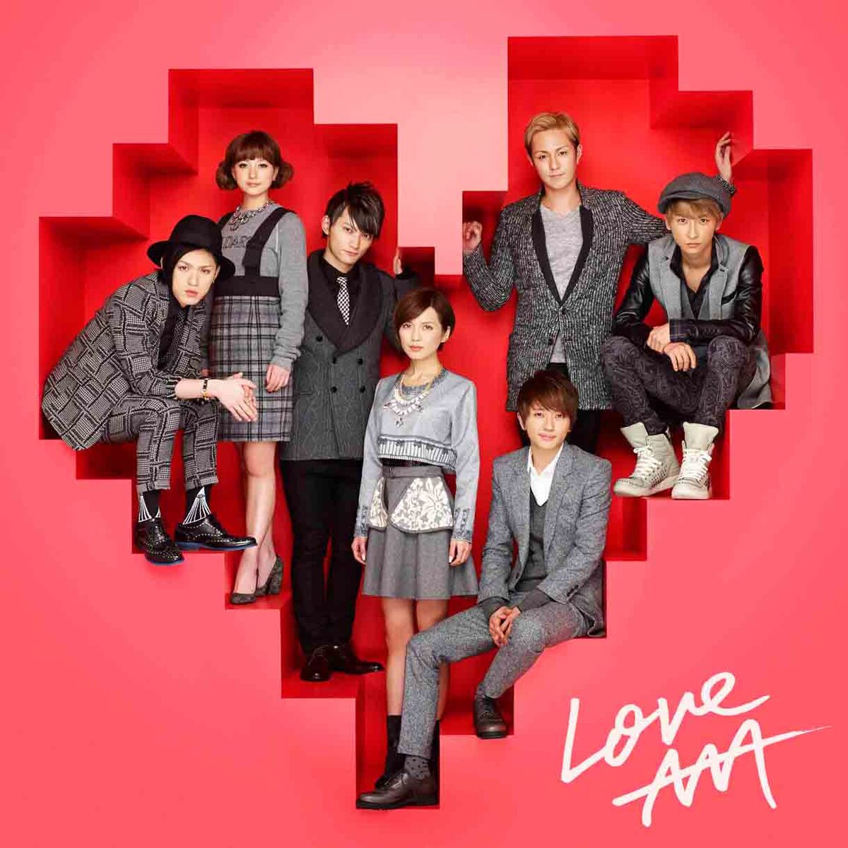 AAA「Love」CD盤ジャケット - 「We Love AAA展」渋谷に出現、え 