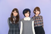 左から桜井玲香、生駒里奈、橋本奈々未。