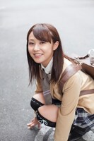 橋本甜歌が演じる神前美月。