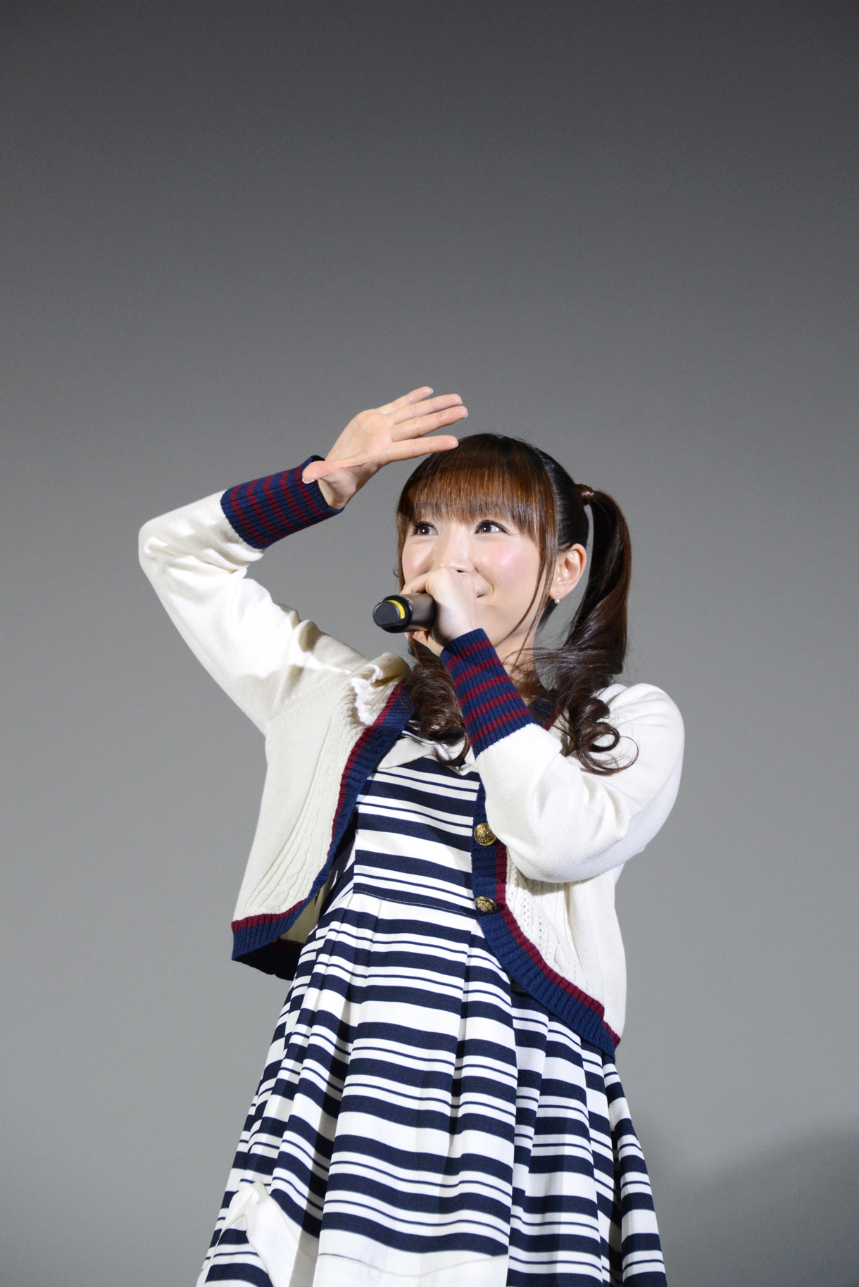 「アイサー！」と号令をかけるほっちゃん。
