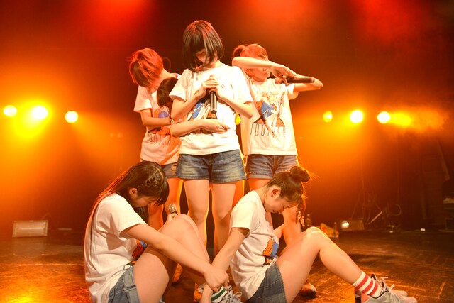 lyrical school（写真は本日2月7日に行われたワンマンライブの様子）