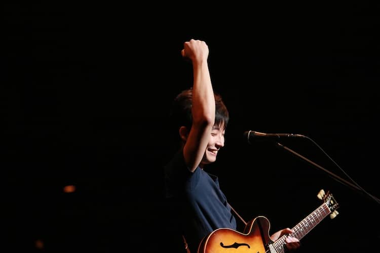 幸せですね」星野源、満員の初武道館ワンマンで完全復活 - 音楽ナタリー