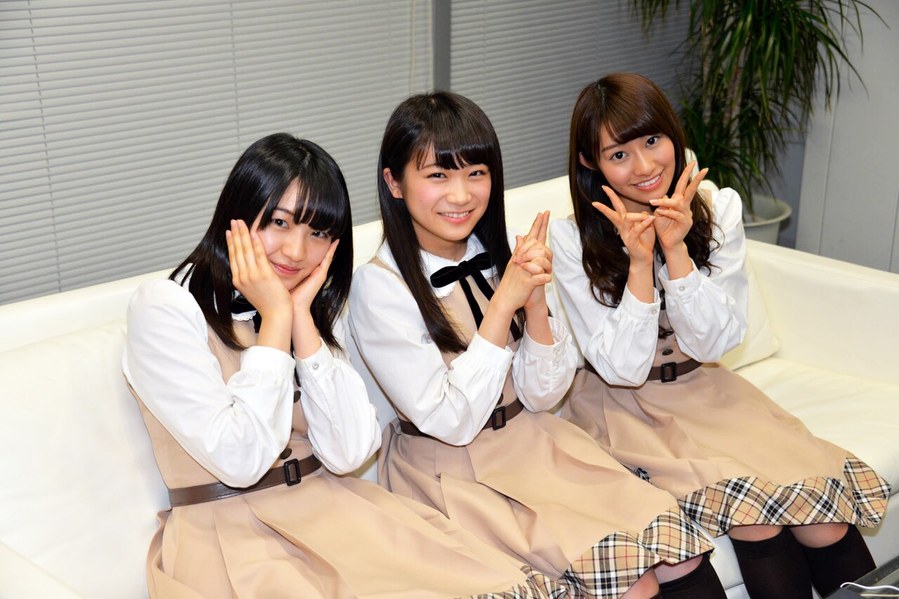 左から伊藤万理華、生駒里奈、松村沙友理。 - 乃木坂46が1stライブDVD