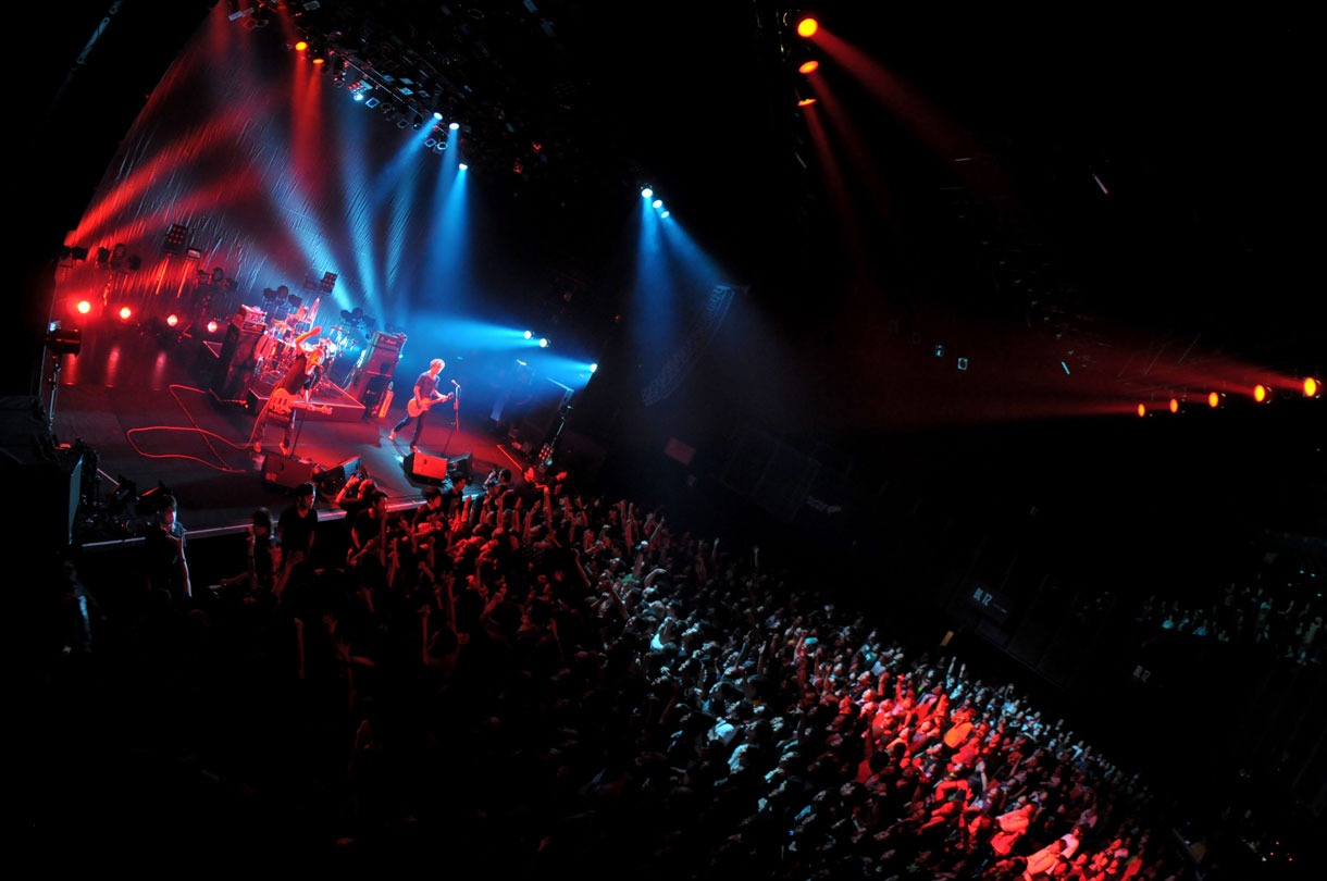 locofrank「Signs TOUR 2014 -FINAL SERIES-」東京・赤坂BLITZ公演の様子。