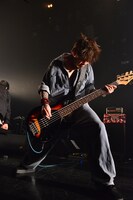 特撮のサポートメンバーを務めたRIKIJI（B / OBLIVION DUST）