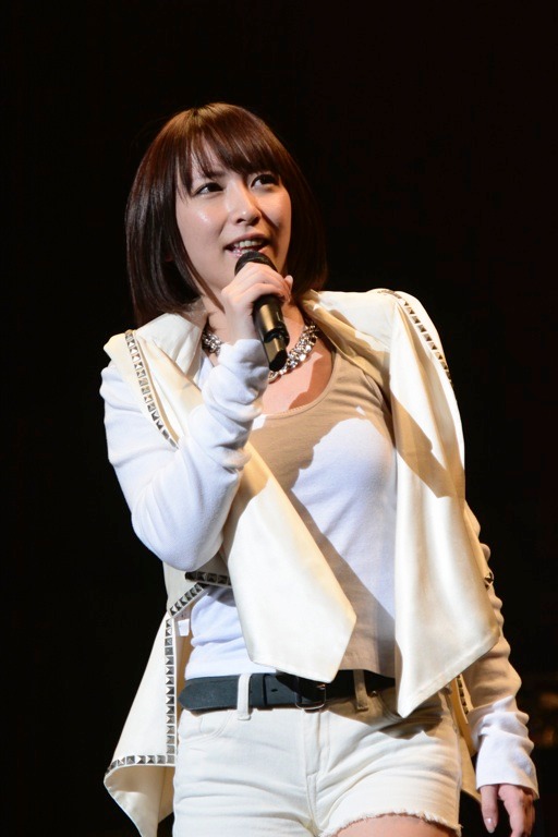 藍井エイル