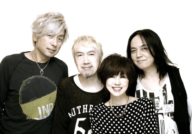 LINDBERG。右から2番目が渡瀬マキ。