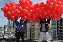 左からイーグル・タカ（G）、カルロス・尾崎・サンタナ（B）、