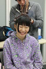 チョコの頭飾りを装備する大黒柚姫。