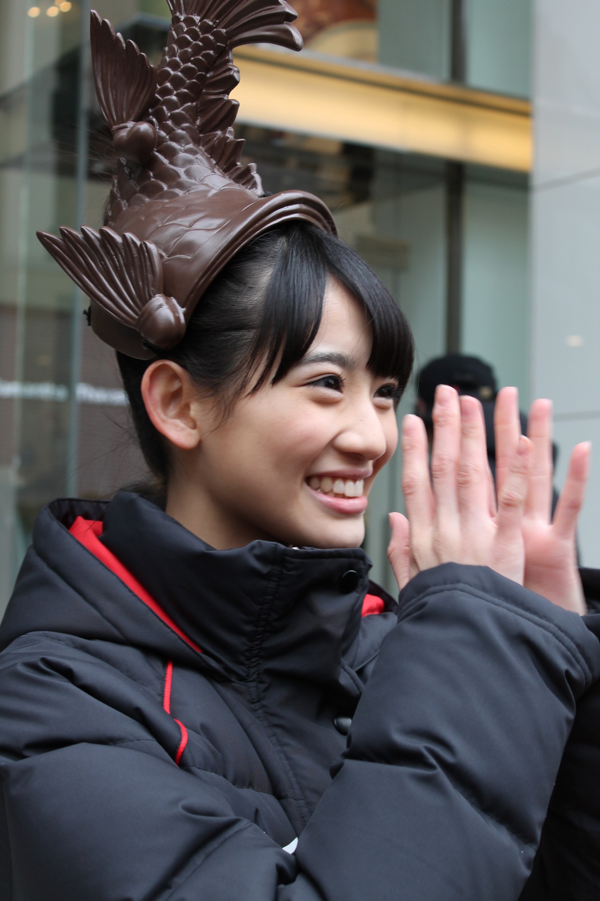 秋本帆華