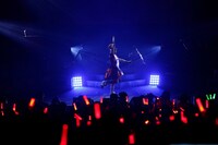 上坂すみれ「革命的ブロードウェイ主義者同盟 総決起集会」の様子。