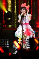 上坂すみれ「革命的ブロードウェイ主義者同盟 総決起集会」の様子。