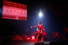 上坂すみれ「革命的ブロードウェイ主義者同盟 総決起集会」の様子。