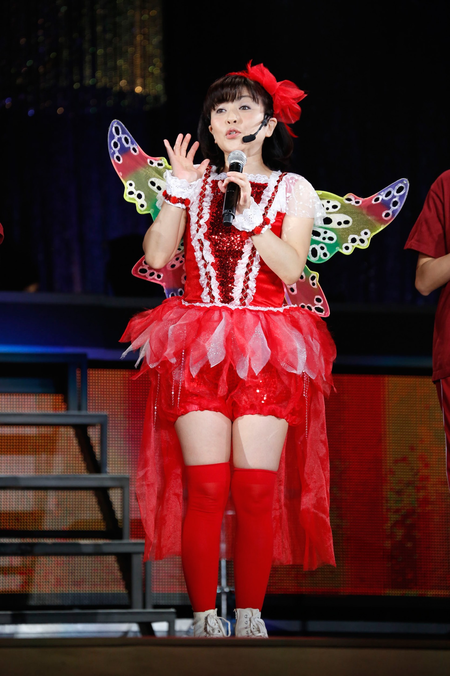 ラジオドラマのコーナーに登場した松本明子。