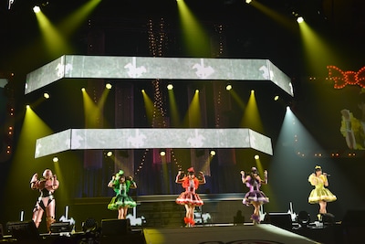 ももいろクローバーZ