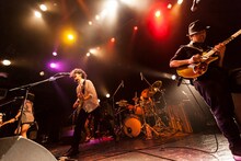 Hello Sleepwalkers「走りだす生命体」の様子。