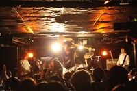 「テスラは泣かない。presents "Tell me how to CRY #1"」の様子。（Photo by Tomoko Arai（LIVERALLY））