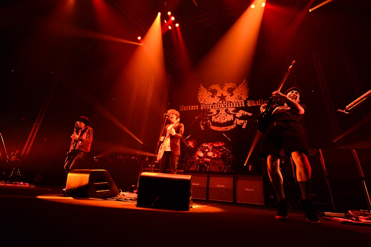 9mm Parabellum Bullet 10th Anniversary Live「E」公演の様子。（撮影：橋本塁（SOUND SHOOTER））
