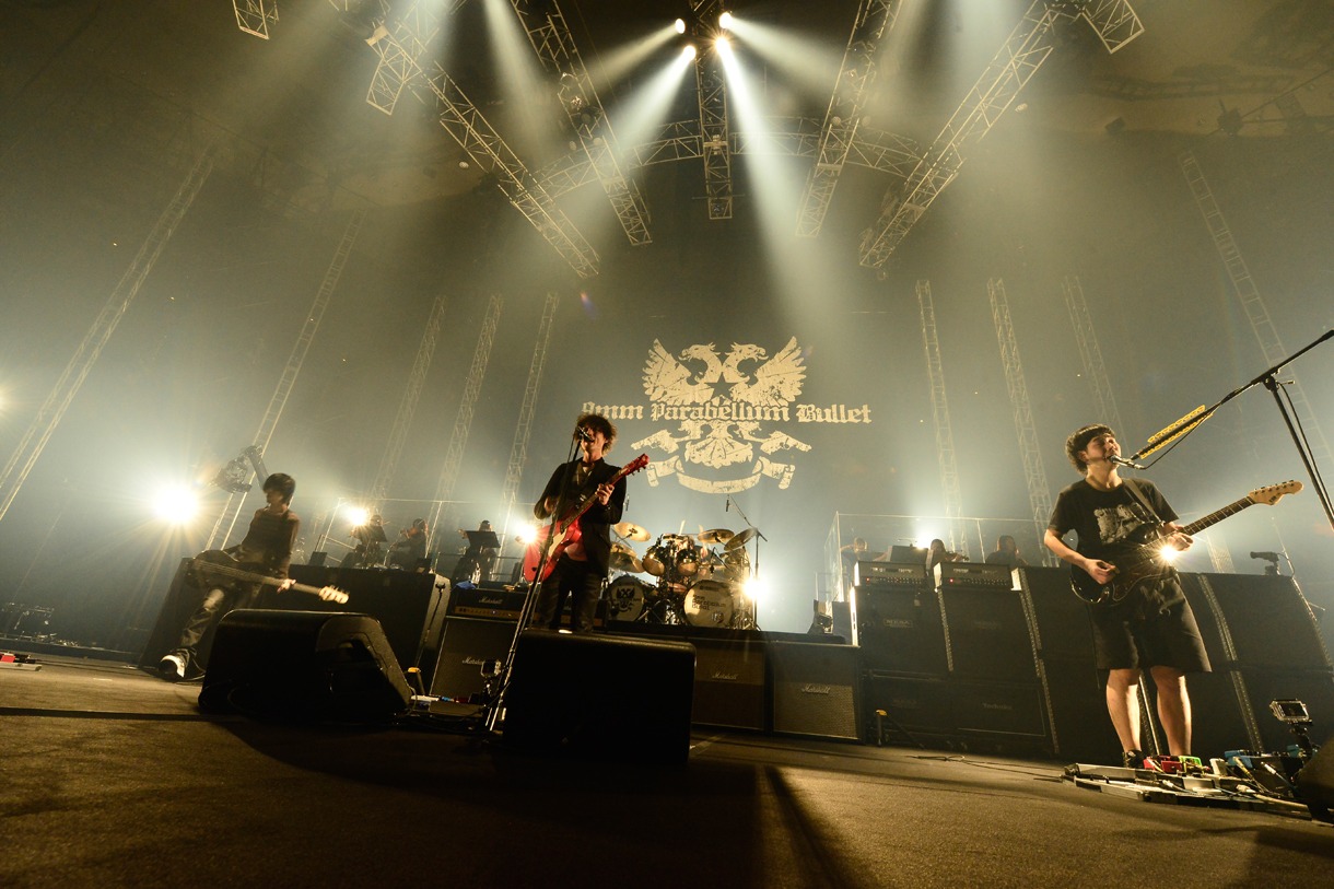 9mm Parabellum Bullet 10th Anniversary Live「E」公演の様子。（撮影：橋本塁（SOUND SHOOTER））