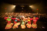 「NANDA COLLECTION WORLD TOUR 2014」シアトル公演の様子。 （photo by AKI ISHII）