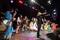 クルミクロニクル、BELLRING少女ハート、DOTAMAを交えて行われたゆるめるモ！×箱庭の室内楽ののアンコール。