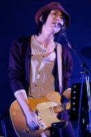 クボケンジ（Vo, G, Syn）（撮影：上飯坂一）