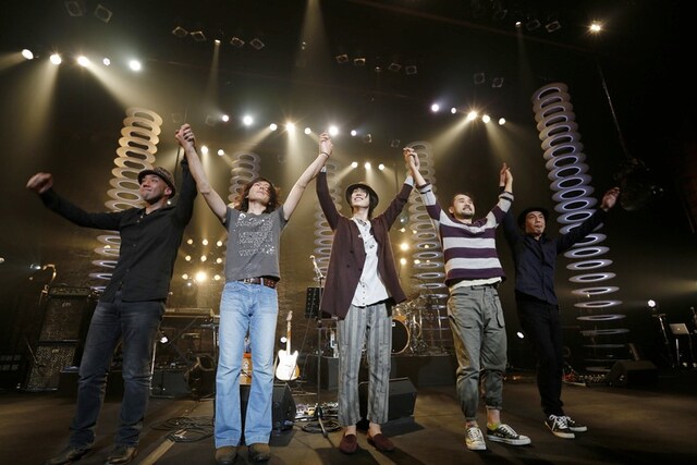 メレンゲ「初恋の集い 2014 in バレンタイン」の様子。（撮影：上飯坂一）