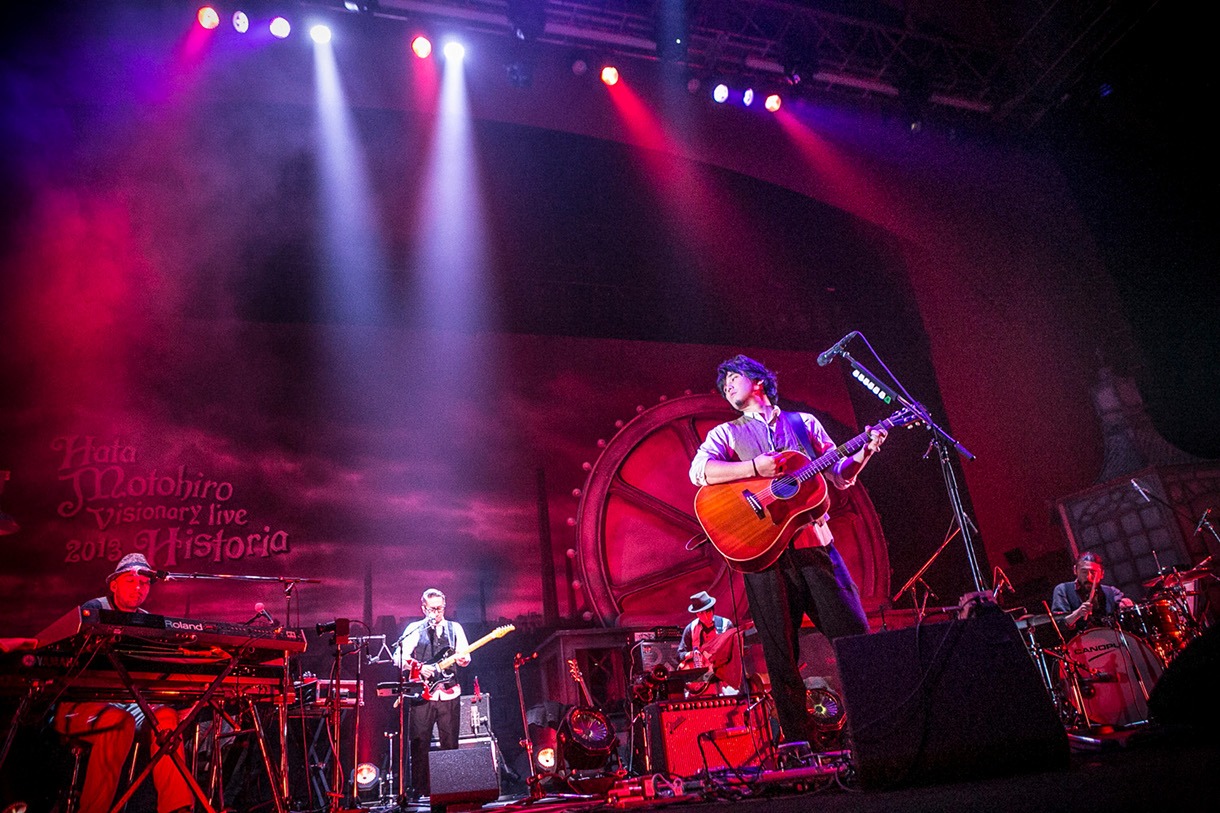 「Hata Motohiro Visionary live 2013 -historia-」の様子。 （撮影：杉田真）