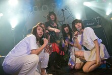 アンコールでは南波志帆と赤い公園がPerfume「チョコレイト・ディスコ」を披露した。