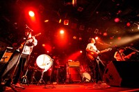 COMEBACK MY DAUGHTERS「Mira Tour -FINAL-」の様子。（撮影：山川哲矢）