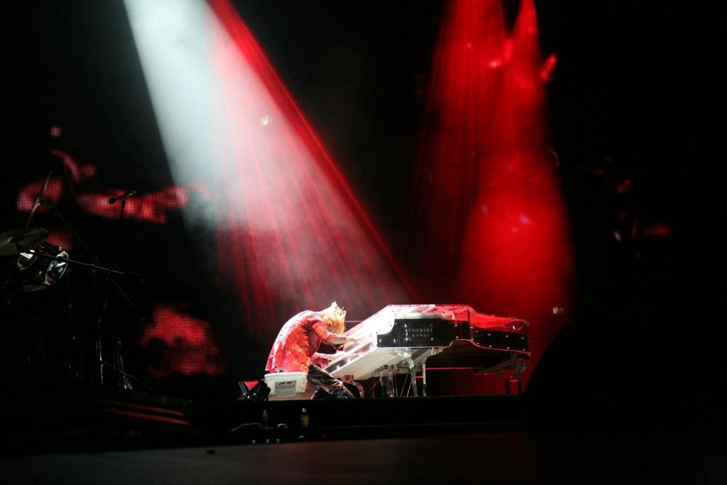 YOSHIKI