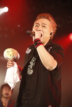 大槻ケンヂ（Vo）（撮影：中島たくみ）