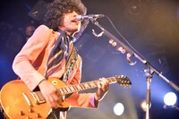 佐藤タイジ（THEATRE BROOK）（撮影：岡村直昭）