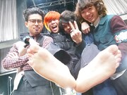 「僕らの音楽」出演時のOKAMOTO'S。