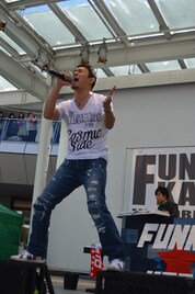 6時間の“神対応”、ファンキー加藤インストアツアー最終日