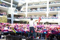 「インストアツアー ～原点回帰～」の神奈川・ラゾーナ川崎プラザの模様。