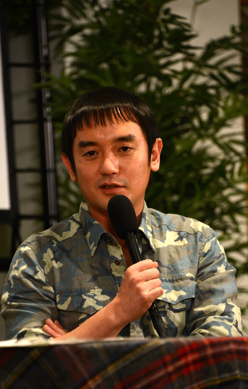 岩沢厚治